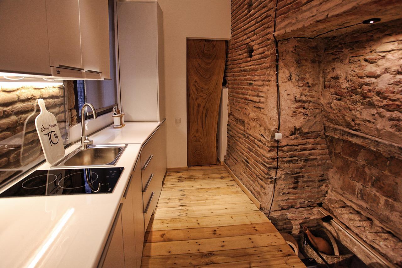 Ethno House Tg Lägenhet Tbilisi Exteriör bild